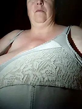 Snapshot of Nataliesbestjuggs chatting on 03-08-25, 03:17 Nataliesbestjuggs online show from 03-08-25, 03:17