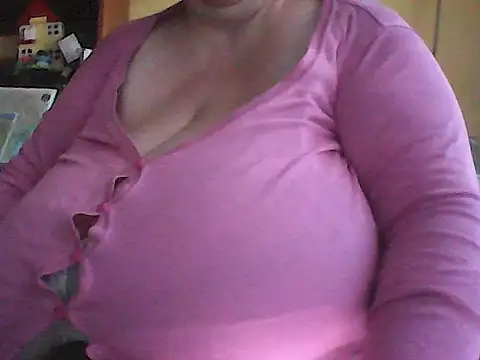 Snapshot of Nataliesbestjuggs chatting on 06-14-26, 03:52 Nataliesbestjuggs online show from 06-14-26, 03:52