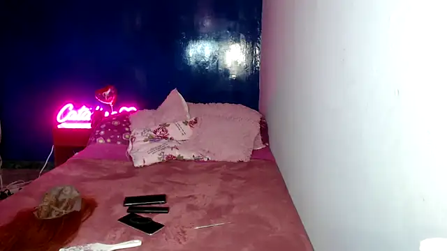 Snapshot of AnnieSexDoll chatting on 02-01-25, 07:34 AnnieSexDoll online show from 02-01-25, 07:34