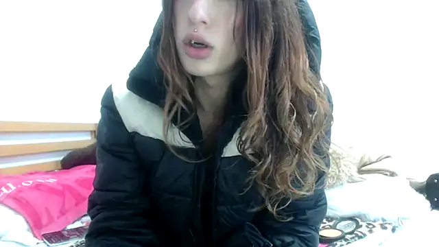 Snapshot of AnnieSexDoll chatting on 01-06-26, 08:40 AnnieSexDoll online show from 01-06-26, 08:40