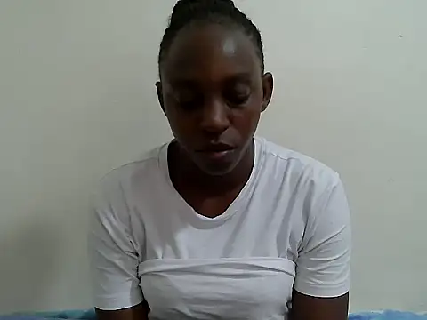 lizbela1 online show from 04-28-26, 07:46