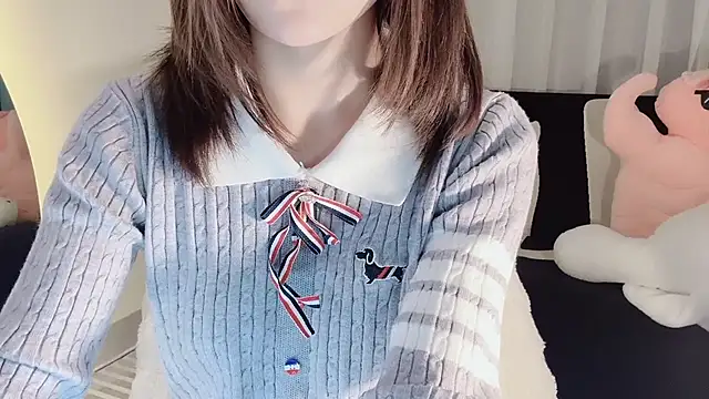 lvy-w online show from 02-12-25, 04:00