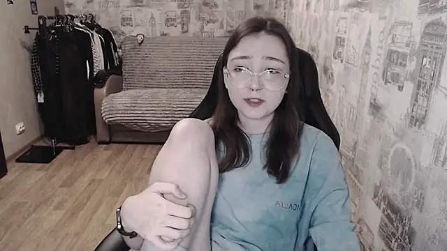 AmeliaKamishiro online show from 03-02-25, 04:14