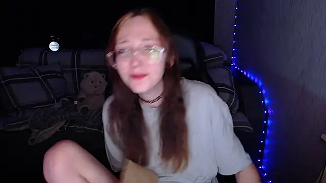 AmeliaKamishiro online show from 10-15-25, 09:01