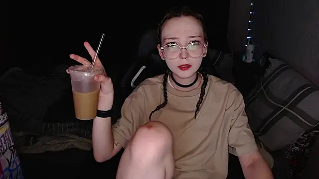 AmeliaKamishiro online show from 11-14-25, 01:31