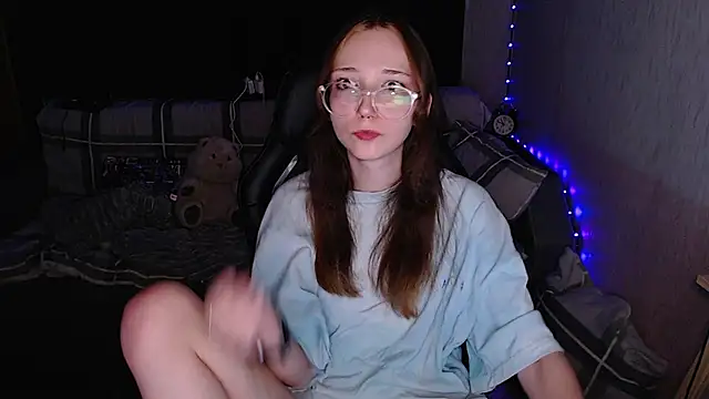 AmeliaKamishiro online show from 10-17-25, 10:11