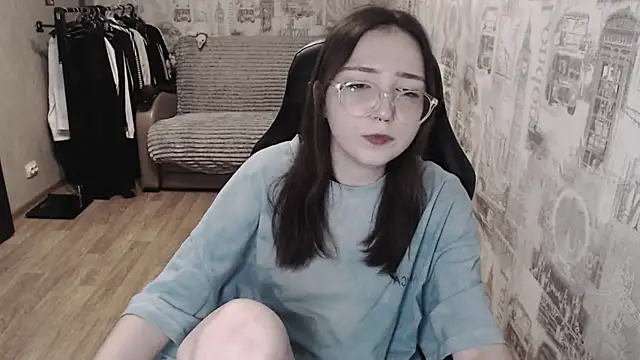 AmeliaKamishiro online show from 03-04-25, 07:32