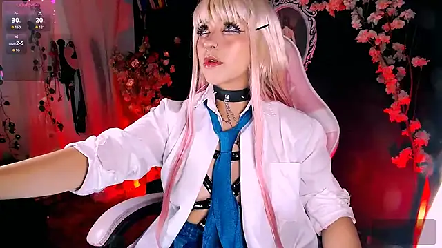 Snapshot of kitty_roxy chatting on 03-13-26, 04:50 kitty roxy online show from 03-13-26, 04:50