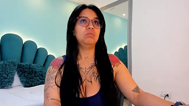 sharlott18 online show from 02-22-26, 01:13