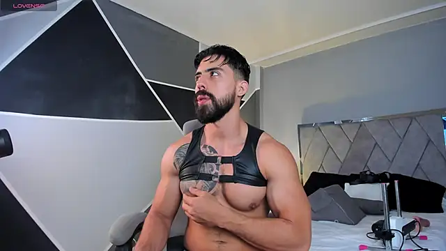 Snapshot of Markbrown chatting on 03-22-25, 07:53 Markbrown online show from 03-22-25, 07:53