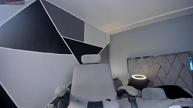 Snapshot of Markbrown chatting on 02-09-25, 03:45 Markbrown online show from 02-09-25, 03:45