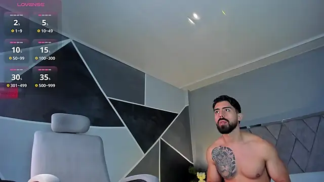 Snapshot of Markbrown chatting on 02-15-26, 06:07 Markbrown online show from 02-15-26, 06:07