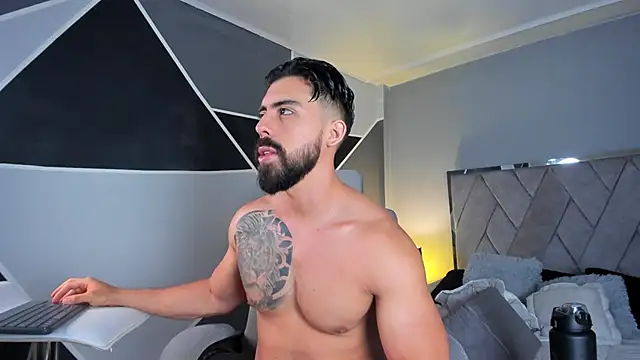 Snapshot of Markbrown chatting on 03-17-25, 10:08 Markbrown online show from 03-17-25, 10:08