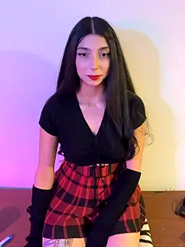 Snapshot of Felicia_smok3 chatting on 10-14-25, 02:45 Felicia smok3 online show from 10-14-25, 02:45