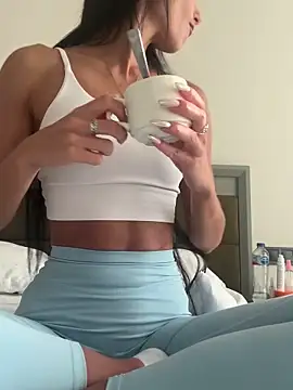 Miss Flexi fit online show from 12-17-25, 08:52