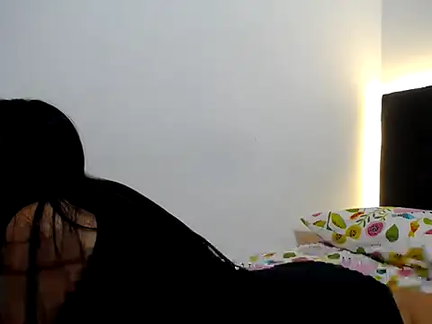 Snapshot of Alexxawinter chatting on 02-03-26, 11:10 Alexxawinter online show from 02-03-26, 11:10