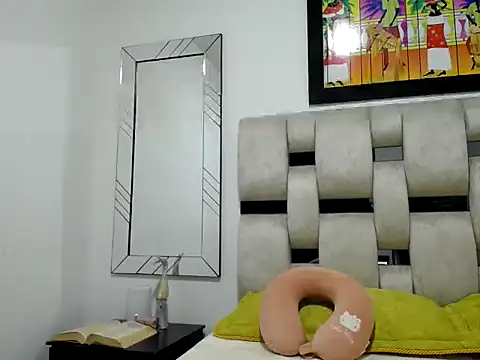 Alexxawinter online show from 01-14-26, 12:03