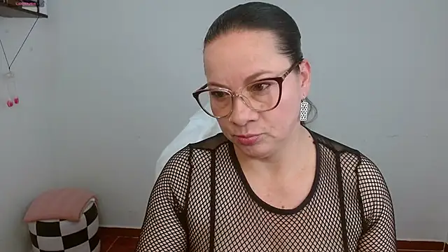 Snapshot of Sex-Psychology chatting on 06-18-26, 08:36 Sex-Psychology online show from 06-18-26, 08:36
