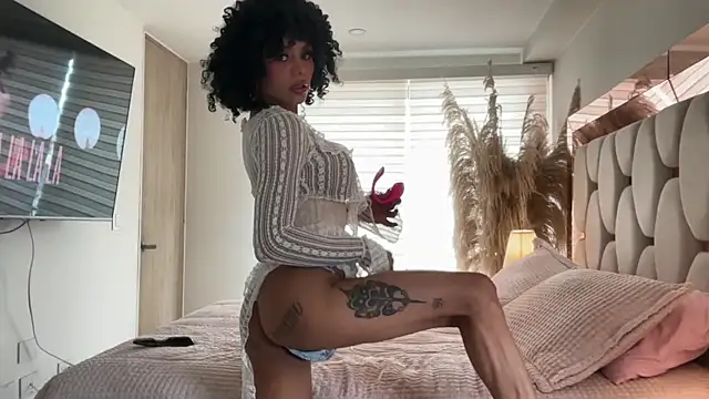 Snapshot of HOT_LADY_777 chatting on 07-17-26, 03:53 HOT LADY 777 online show from 07-17-26, 03:53