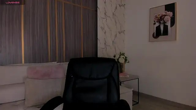 IsabellaAllen online show from 06-16-26, 11:49