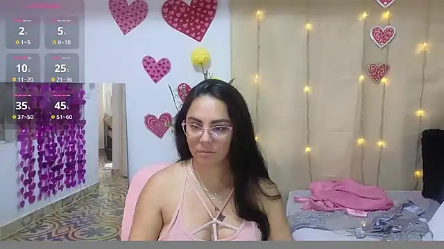 lovely trix online show from 11-26-25, 03:12