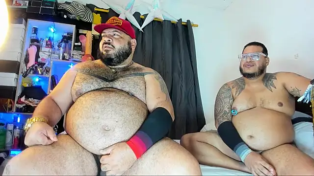 Latino bigcock online show from 03-24-26, 07:36