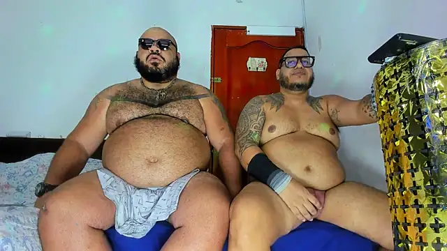 Latino bigcock online show from 04-22-26, 03:08