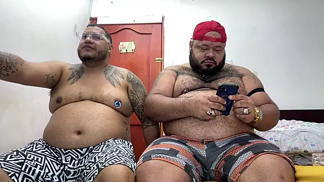 Latino bigcock online show from 10-19-25, 08:44