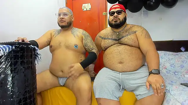 Latino bigcock online show from 11-06-25, 08:57