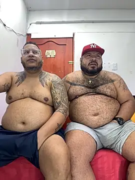 Latino bigcock online show from 09-23-25, 04:03