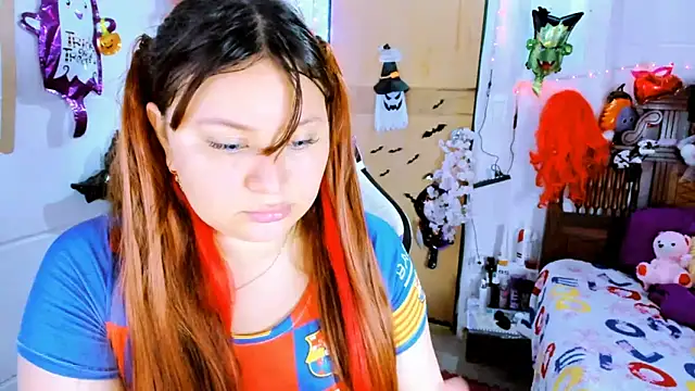 SofiaOlivares online show from 10-10-25, 05:36