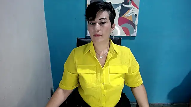 Sunny rayz  online show from 07-17-26, 03:31
