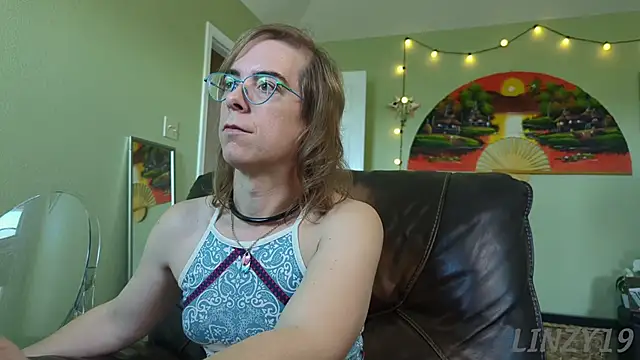 Linzy 19 online show from 09-30-25, 04:57