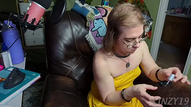 Linzy 19 online show from 03-01-25, 12:39