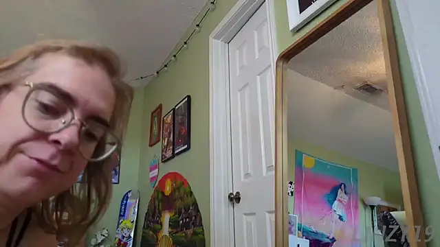 Linzy 19 online show from 03-11-25, 06:08