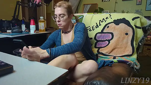 Linzy 19 online show from 03-02-25, 01:26