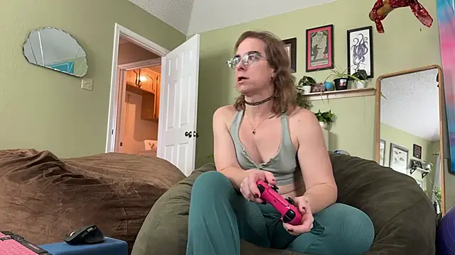 Linzy 19 online show from 02-10-26, 08:19