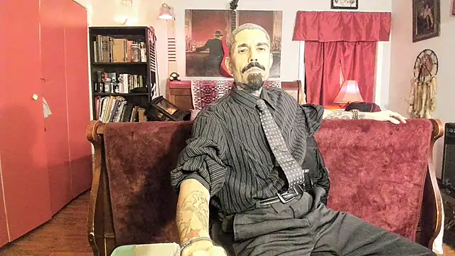 Snapshot of RoosterWabbit chatting on 01-31-25, 06:02 RoosterWabbit online show from 01-31-25, 06:02