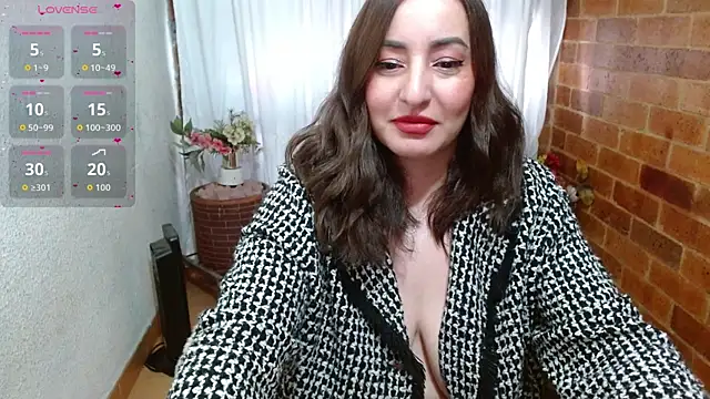 rashellroses22 online show from 11-12-25, 08:12