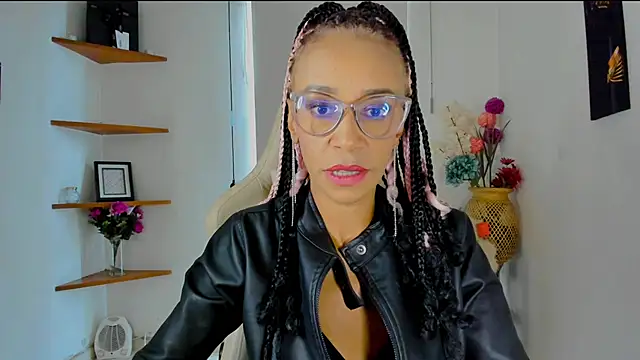 Snapshot of ScarlettMalbec chatting on 01-23-25, 10:33 ScarlettMalbec online show from 01-23-25, 10:33