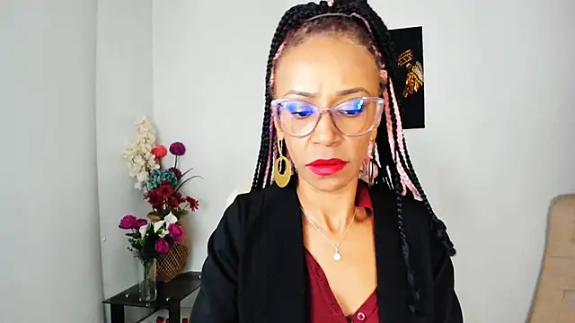 Snapshot of ScarlettMalbec chatting on 02-15-25, 12:26 ScarlettMalbec online show from 02-15-25, 12:26