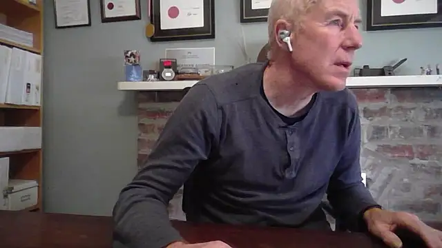 jiggy77777 online show from 12-10-24, 10:58