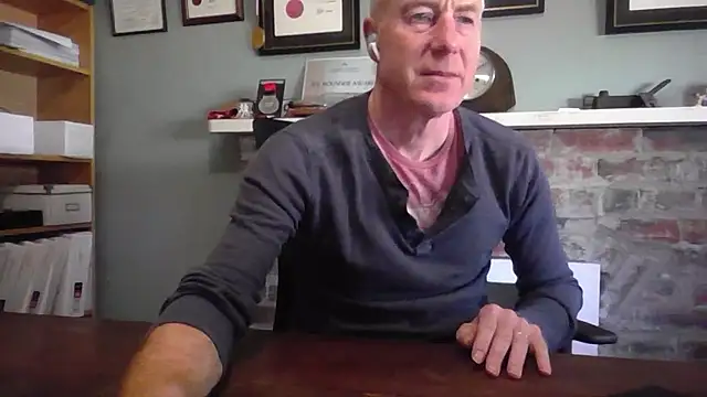 jiggy77777 online show from 12-03-24, 10:45