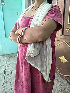 COUPLLE VILLAGE online show from 04-11-26, 02:52