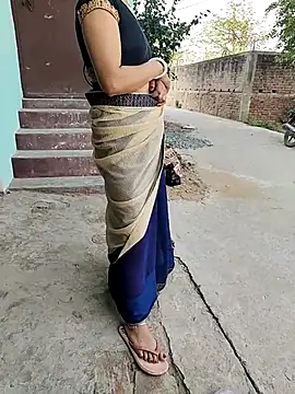 Snapshot of COUPLLE_VILLAGE chatting on 05-11-26, 01:51 COUPLLE VILLAGE online show from 05-11-26, 01:51