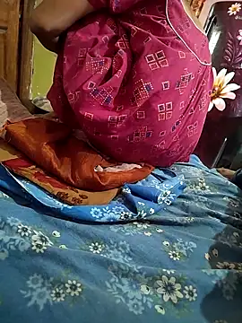 COUPLLE VILLAGE online show from 03-18-25, 10:39