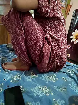 COUPLLE VILLAGE online show from 03-17-25, 06:40