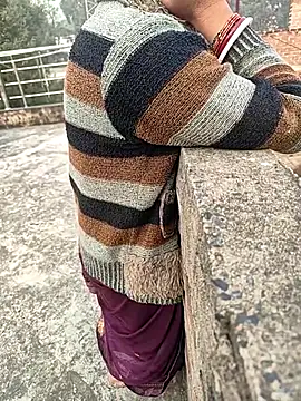 COUPLLE VILLAGE online show from 11-21-25, 02:54