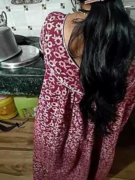 COUPLLE VILLAGE online show from 03-16-25, 02:21