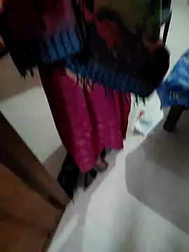 COUPLLE VILLAGE online show from 02-23-25, 01:13